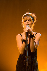Nouvelle Vague (Nadeah Miranda)