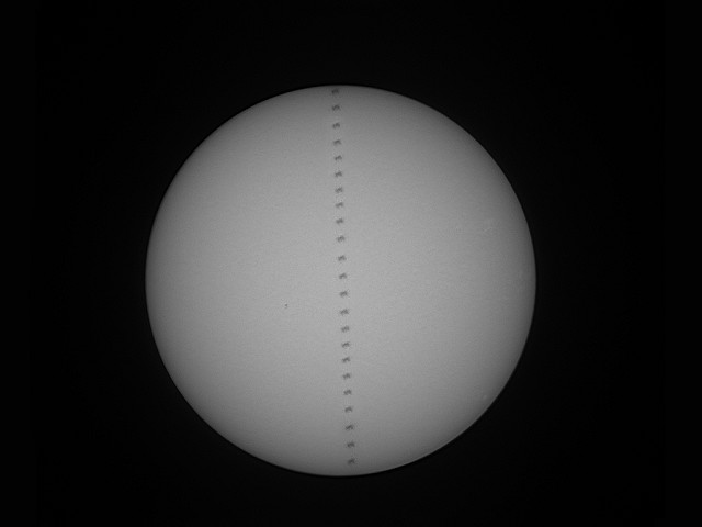 Transit d'ISS devant le Soleil